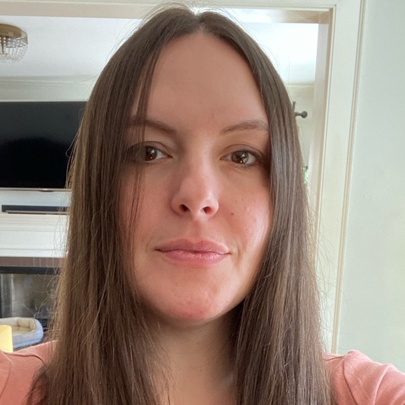 Meet your Posher, Carrie - Picture 1 of 1